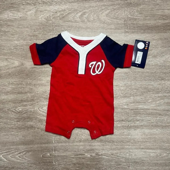 NWT Washington Nationals Baby 0/3 M Jumper Jersey Red Sports Theme Durable - Picture 1 of 3